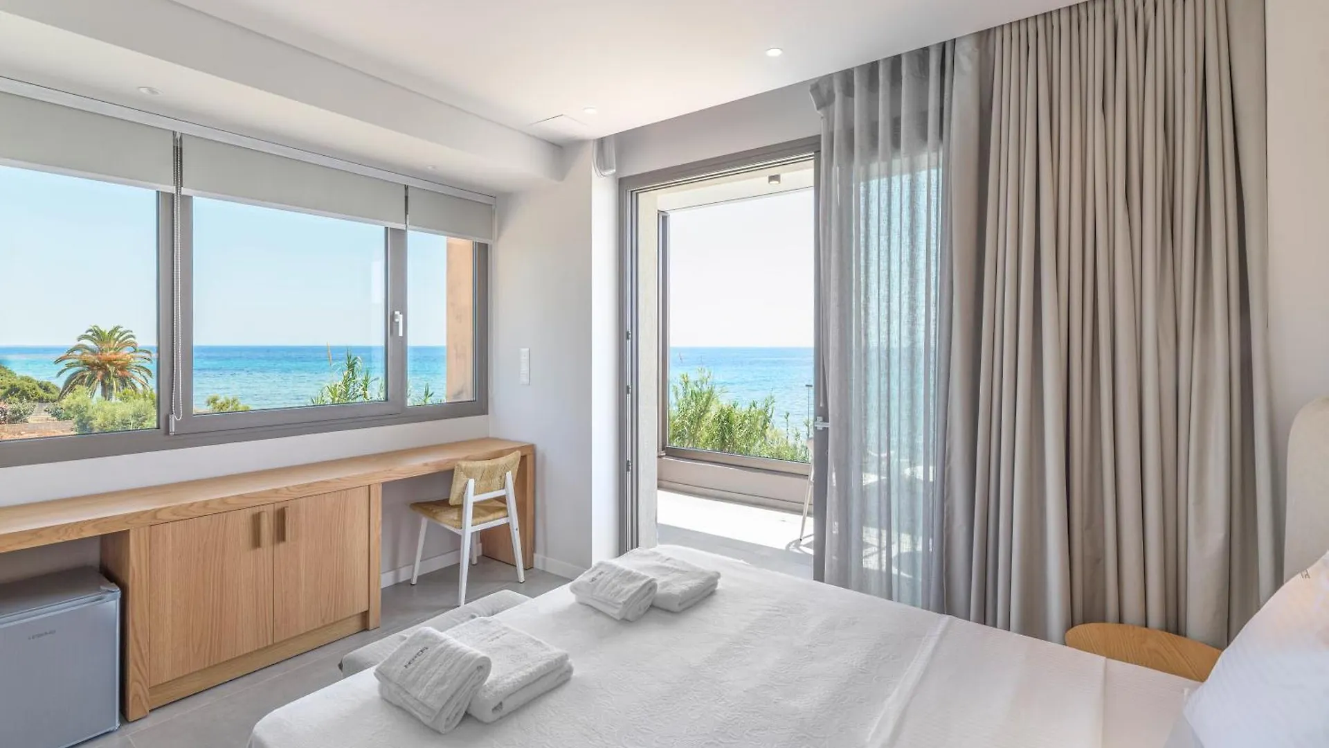 别墅 Notos Suites 尼尔斯吉尼