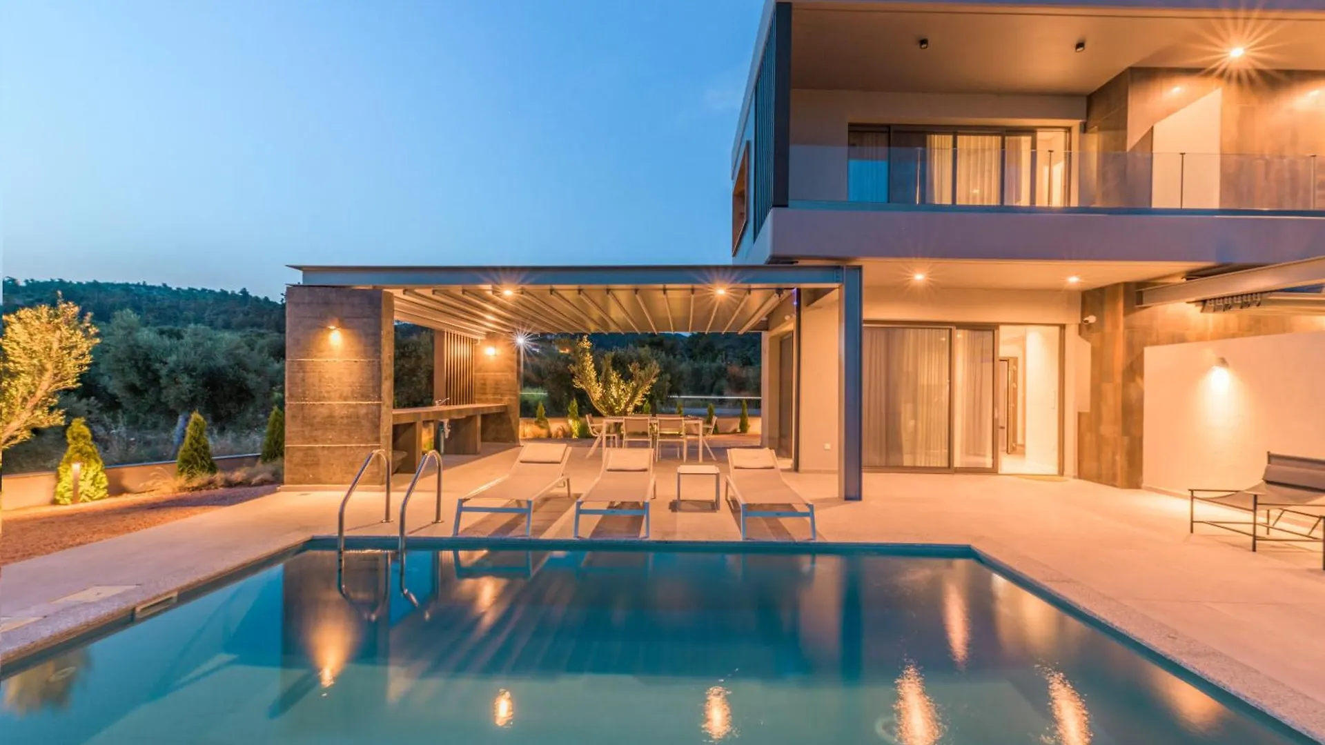 别墅 Notos Suites 尼尔斯吉尼